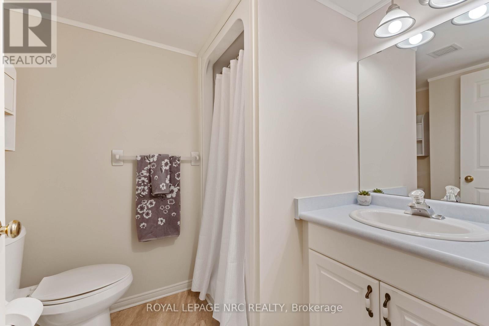 104 - 4090 John Charles Boulevard, Lincoln, Ontario  L0R 2C0 - Photo 23 - X12670192