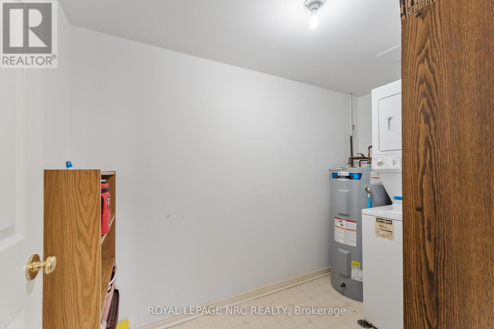 104 - 4090 John Charles Boulevard, Lincoln, Ontario  L0R 2C0 - Photo 24 - X12670192