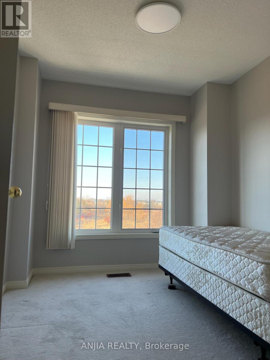 78 Thoroughbred Way, Markham, Ontario  L6C 0B6 - Photo 12 - N12665978