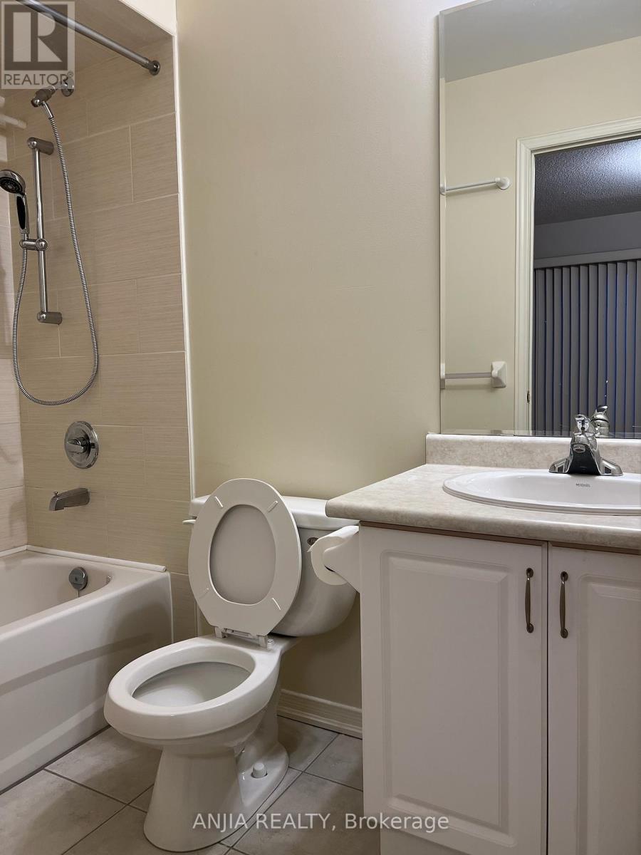 78 Thoroughbred Way, Markham, Ontario  L6C 0B6 - Photo 8 - N12665978