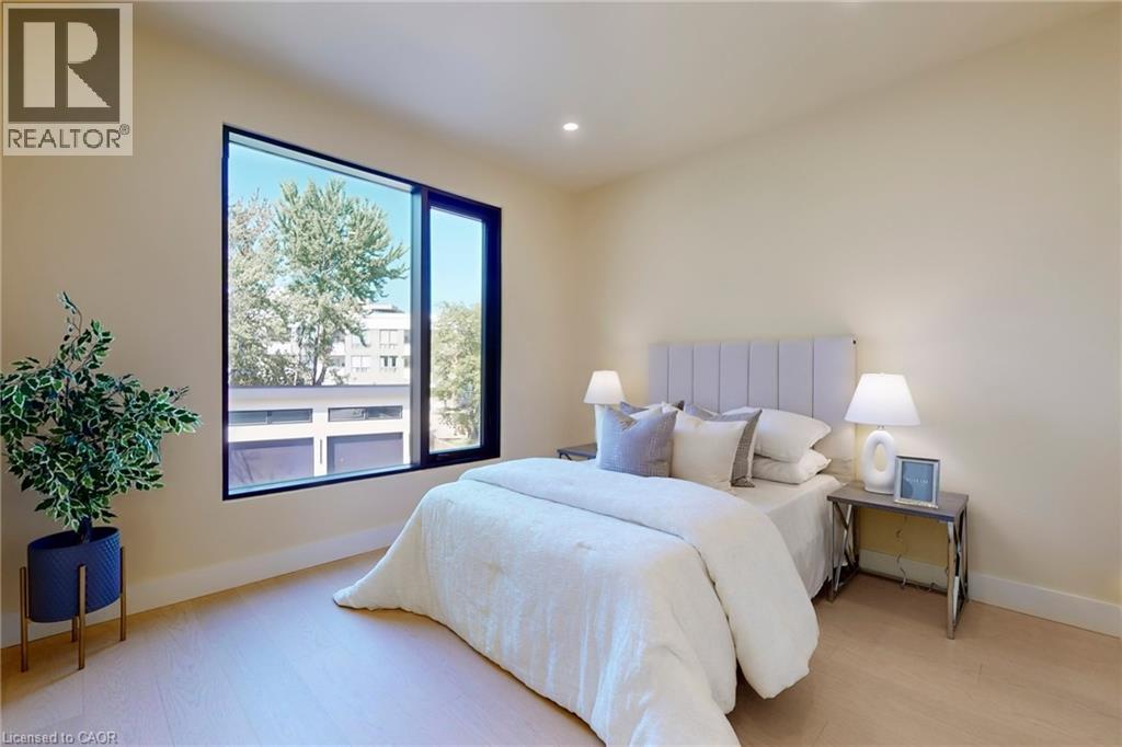 28 Dunsmore Garden, Toronto, Ontario  M3H 3M2 - Photo 32 - 40796551