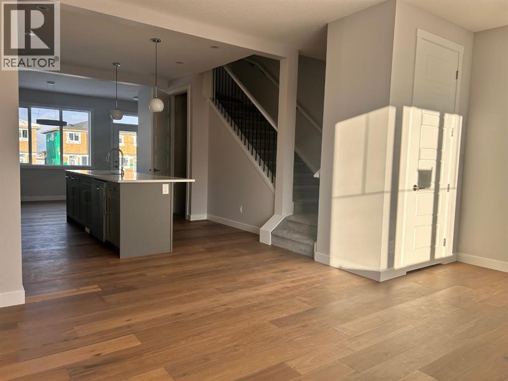 126 Sora Gardens Se, Calgary, Alberta  T3S 0L6 - Photo 3 - A2271326