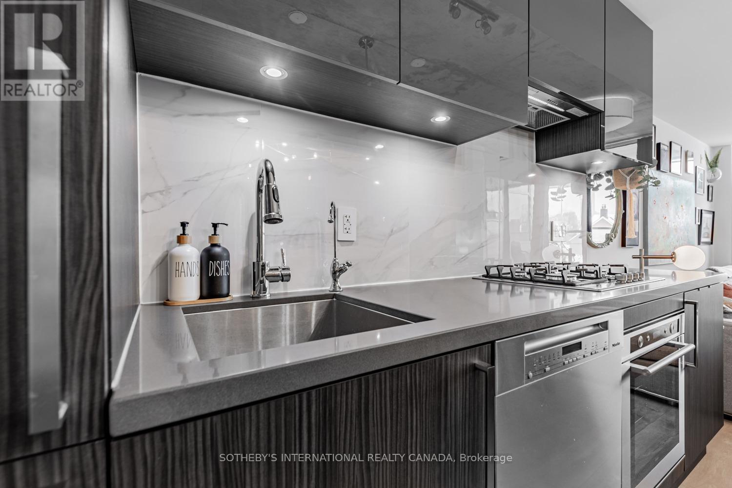 216 - 109 Ossington Avenue, Toronto, Ontario  M6J 0G1 - Photo 10 - C12670152