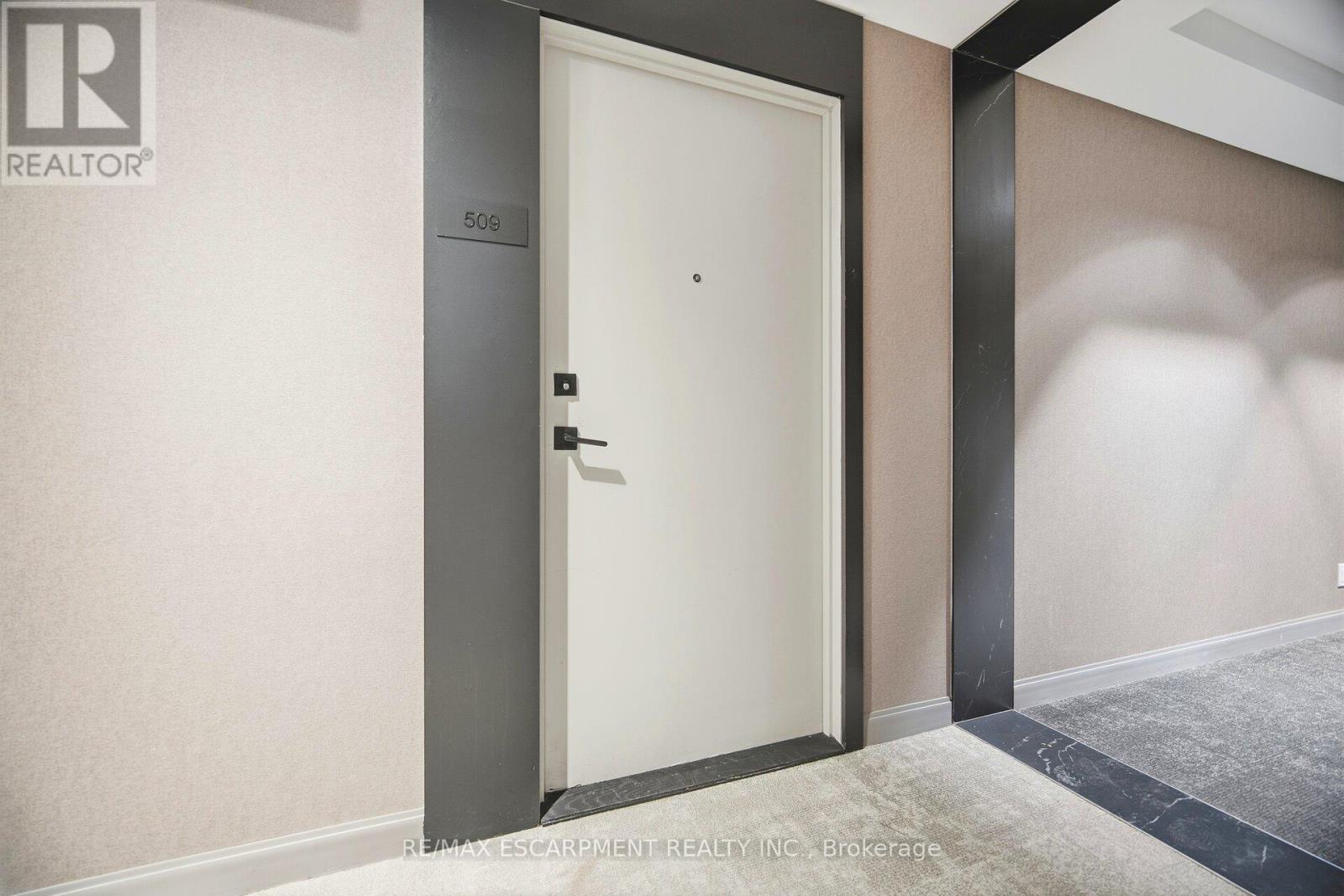 509 - 55 Mercer Street, Toronto, Ontario  M5V 0W4 - Photo 4 - C12670172