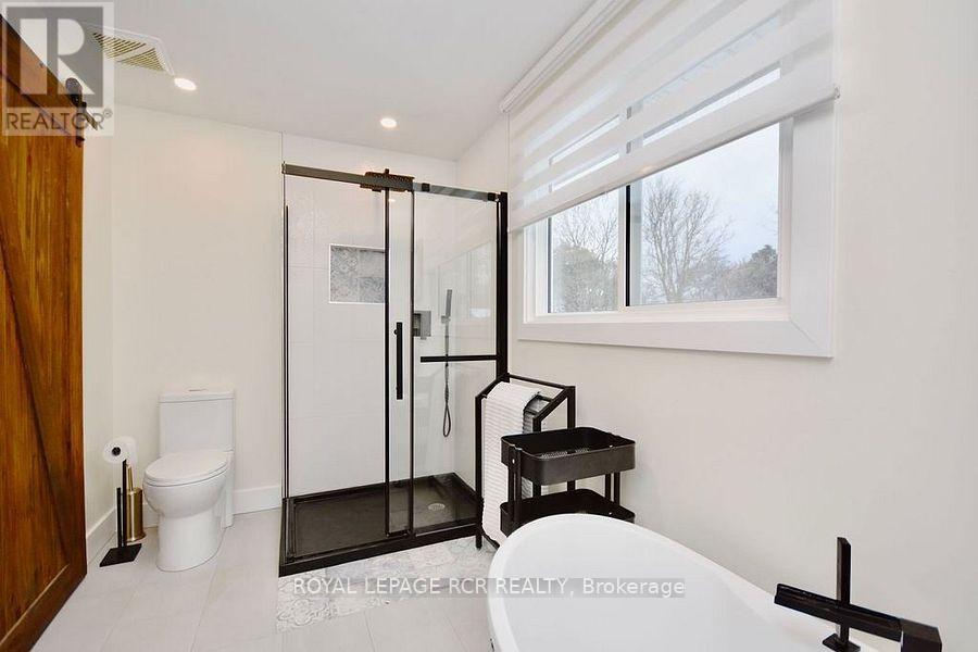 2534 Sunnidale Road, Springwater, Ontario  L0M 1T2 - Photo 13 - S12670132