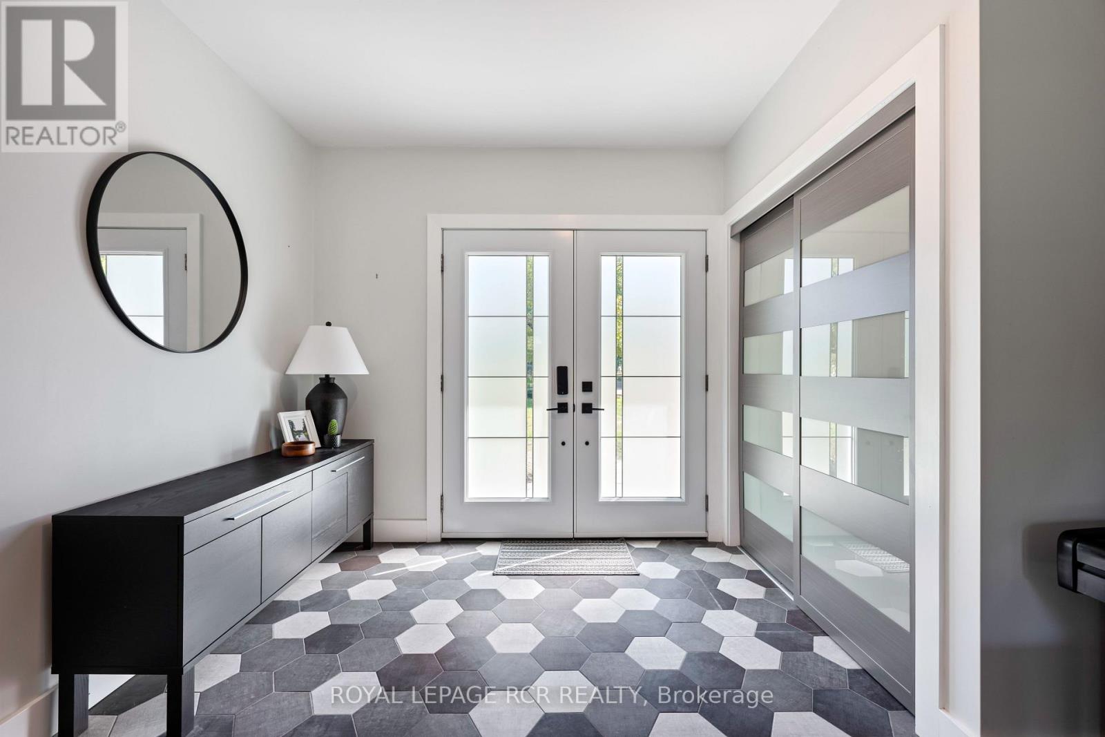 2534 Sunnidale Road, Springwater, Ontario  L0M 1T2 - Photo 26 - S12670132