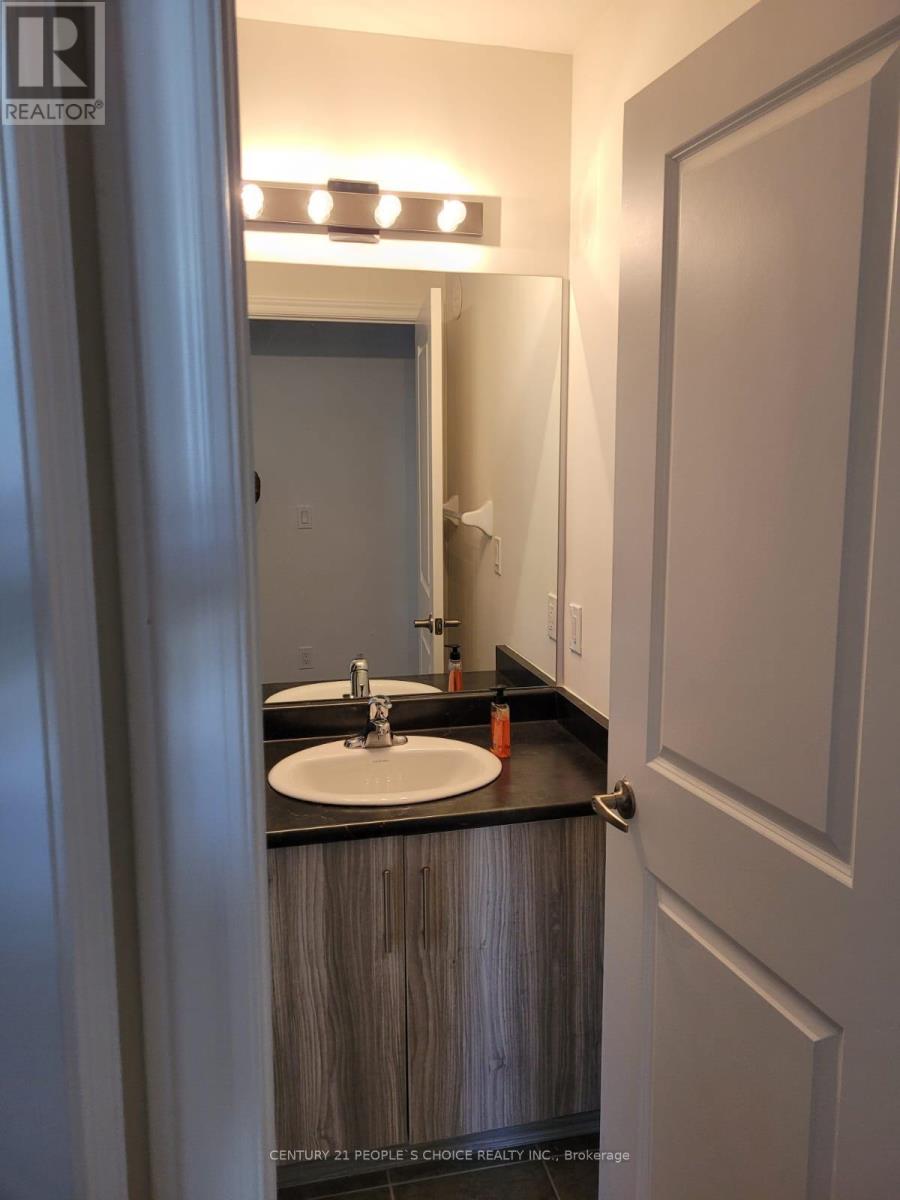 404 - 70 Halliford Place, Brampton, Ontario  L6P 4R1 - Photo 11 - W12670168