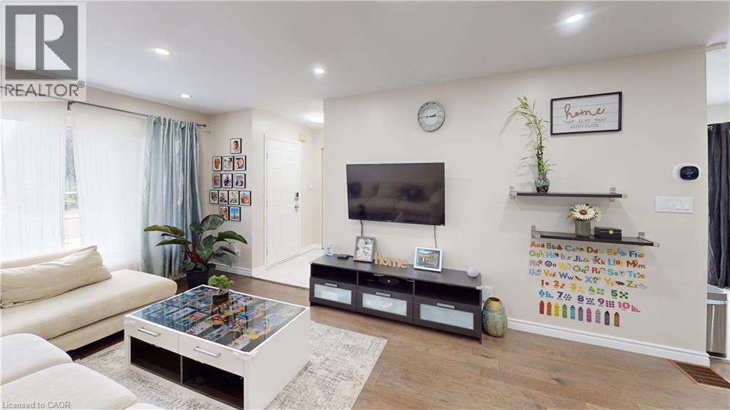 6 Adler Avenue, Hamilton, Ontario  L8W 3C3 - Photo 4 - 40796183