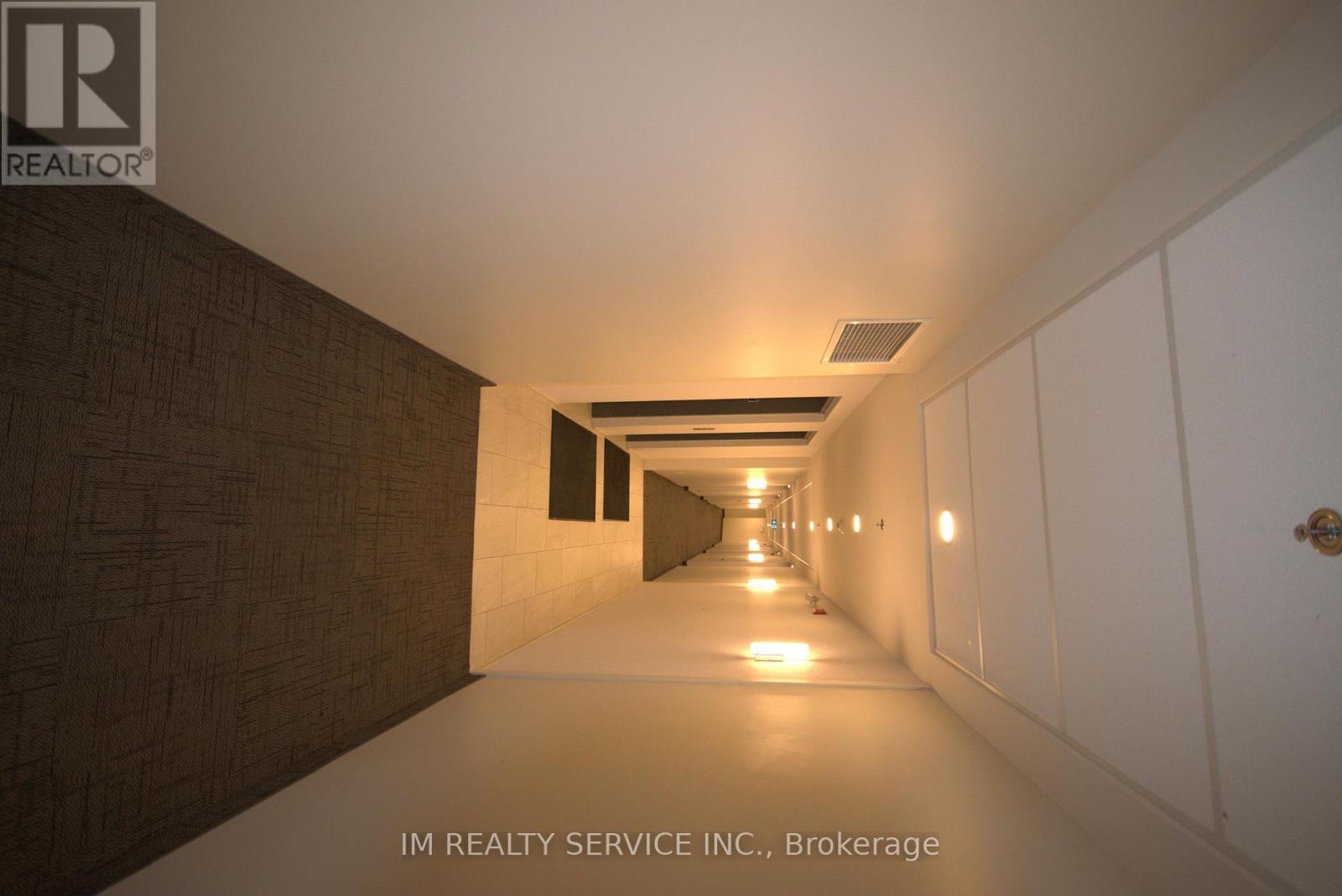 202 - 110 Fergus Avenue, Kitchener, Ontario N2A 0K9 - Photo 3 - X12670162