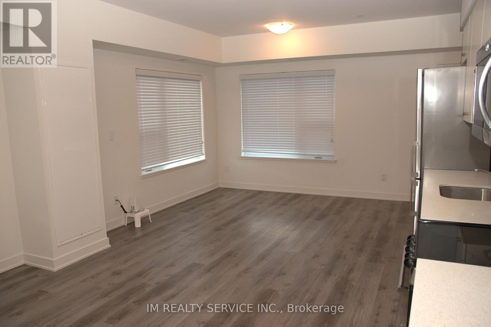 202 - 110 Fergus Avenue, Kitchener, Ontario N2A 0K9 - Photo 8 - X12670162