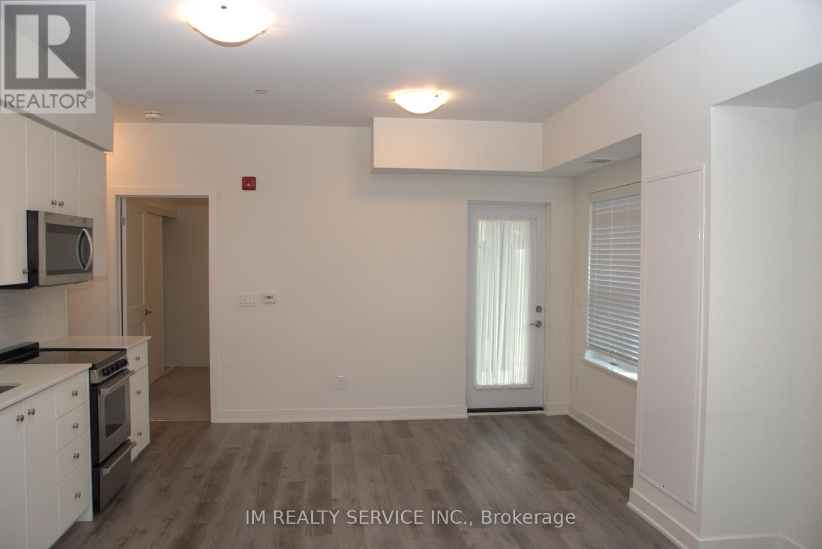 202 - 110 Fergus Avenue, Kitchener, Ontario N2A 0K9 - Photo 9 - X12670162