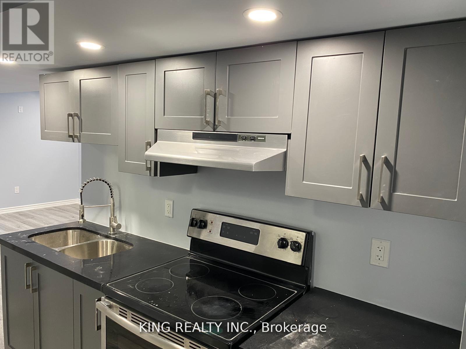 3768 Stewart Avenue, London South, Ontario  N6L 1K3 - Photo 8 - X12670178