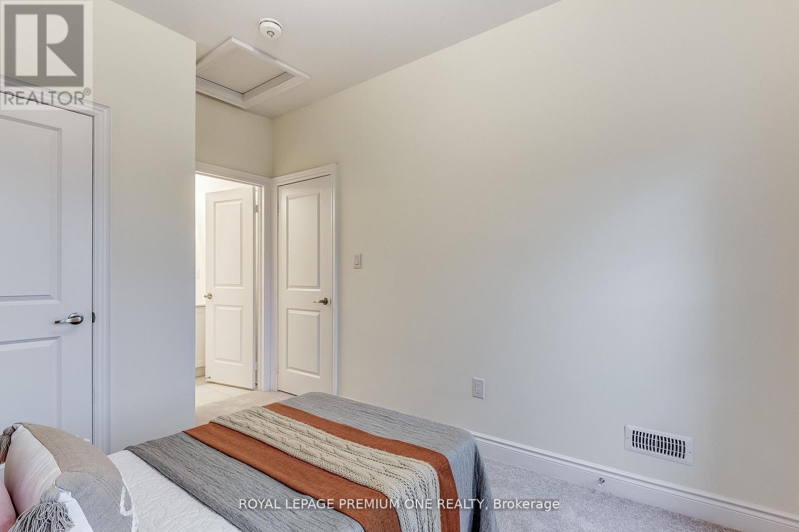 117 Tennant Circle, Vaughan, Ontario  L4H 5L5 - Photo 22 - N12669126