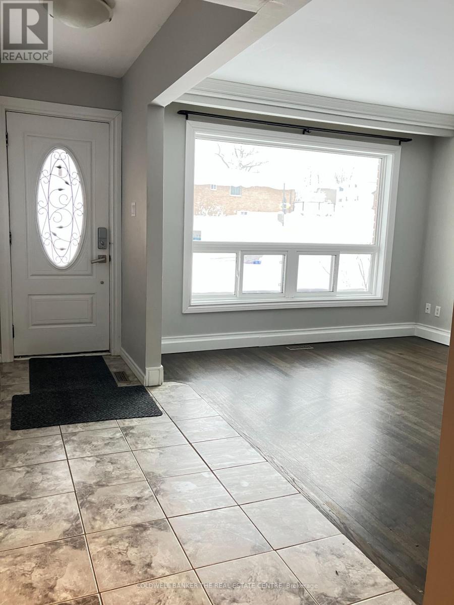 A - 355 Leacock Drive, Barrie, Ontario  L4N 5S6 - Photo 2 - S12588816