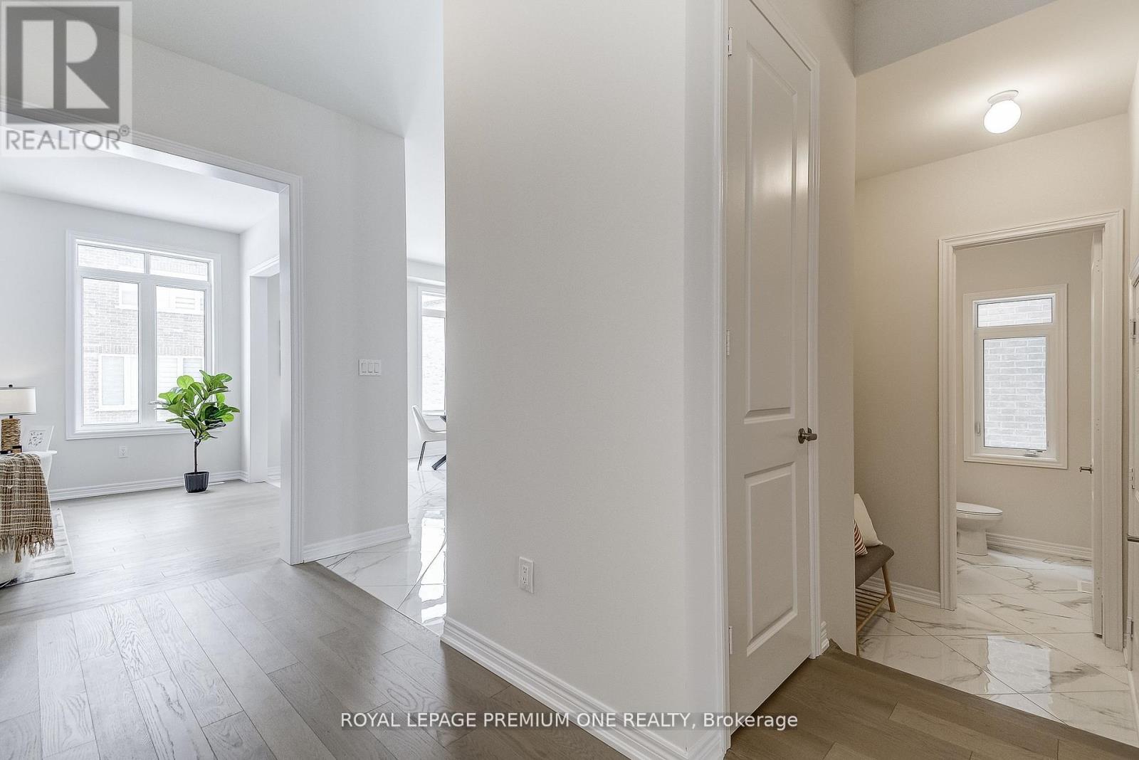 884 Plum Place, Milton, Ontario  L9T 7E7 - Photo 14 - W12669232