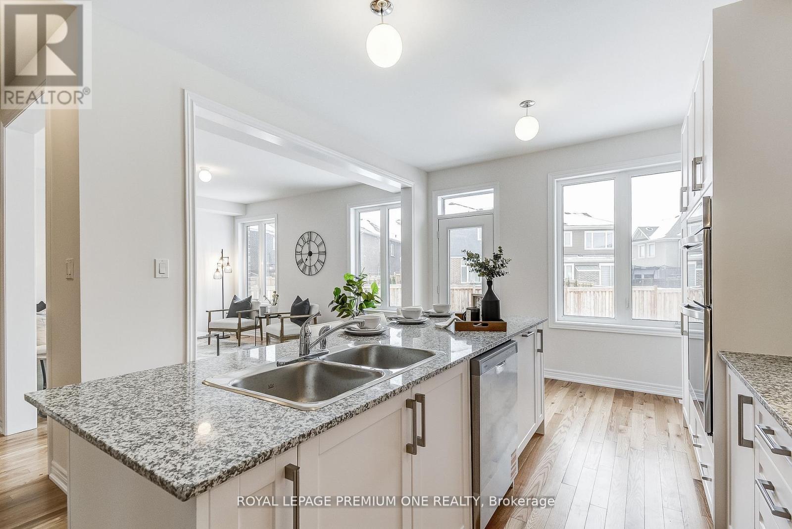 440 Kennedy Circle, Milton, Ontario  L9T 7E7 - Photo 18 - W12669302