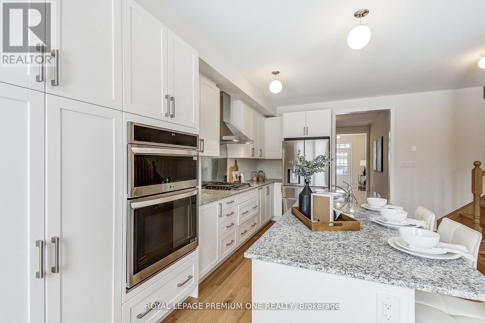 440 Kennedy Circle, Milton, Ontario  L9T 7E7 - Photo 17 - W12669302