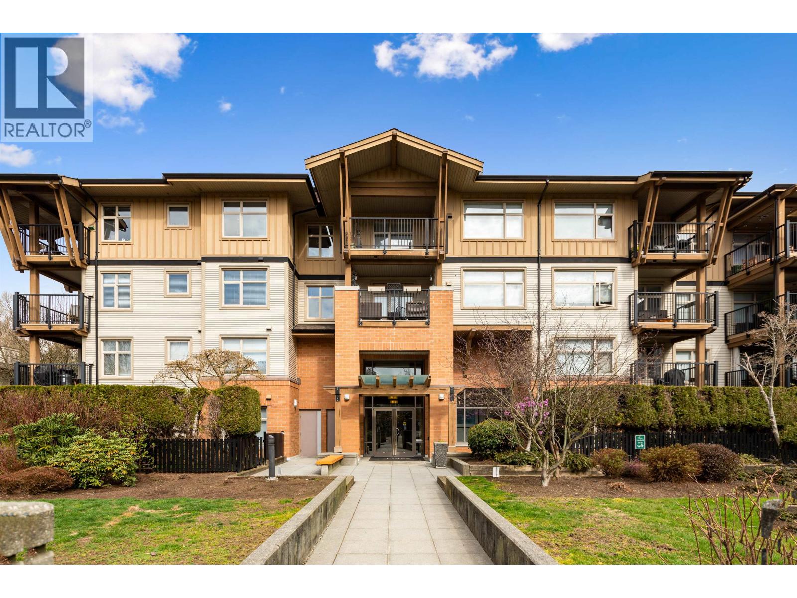 408 300 KLAHANIE DRIVE, Port Moody, British Columbia