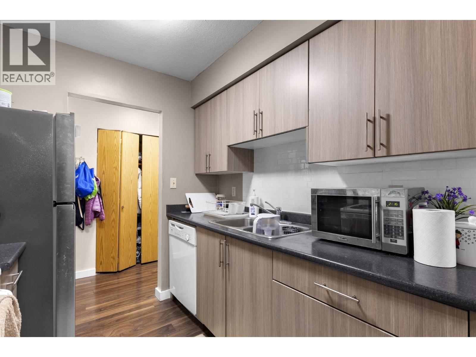 119 4363 HALIFAX STREET, Burnaby, British Columbia