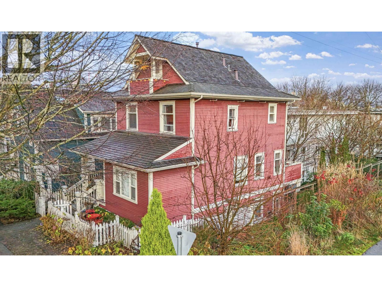 2158 CYPRESS STREET, Vancouver, British Columbia