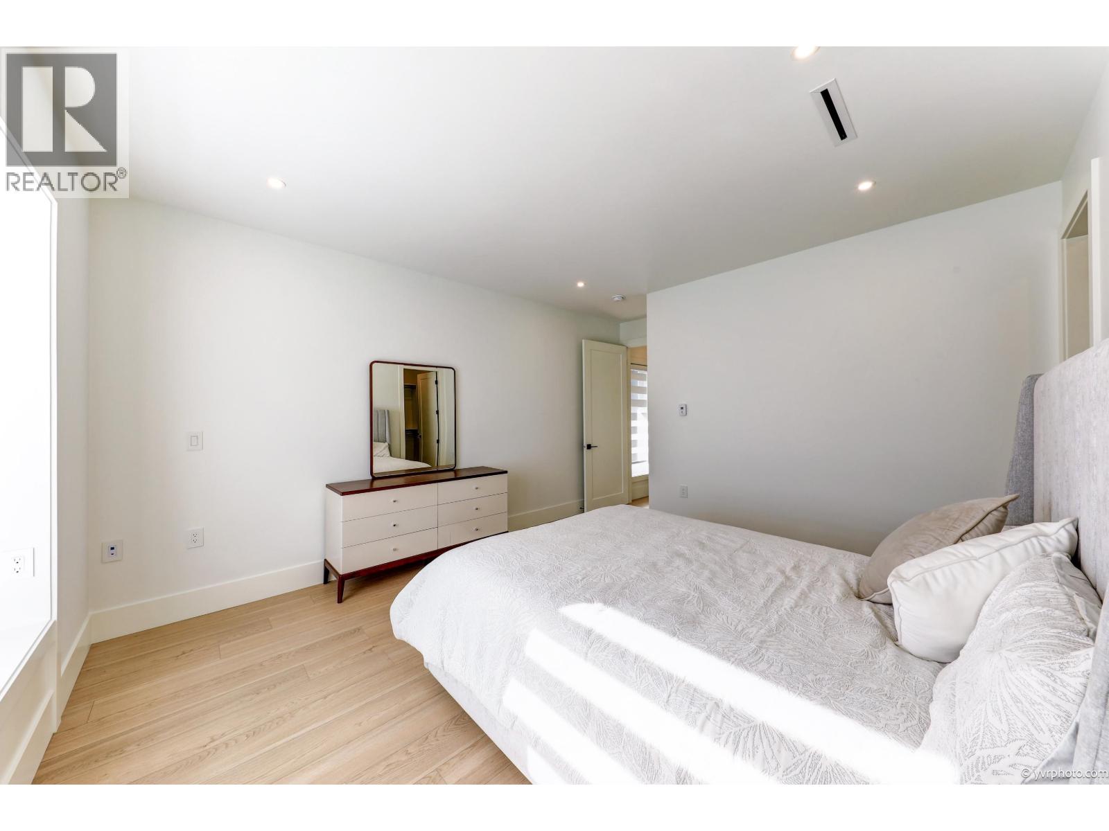 10460 Williams Road, Richmond, British Columbia V7A 1H8 - Photo 4 - R3076782