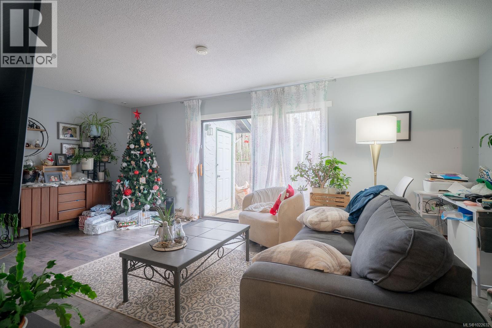 5858/5856 Annsobel Cir, Nanaimo, British Columbia  V9V 1E1 - Photo 9 - 1022632