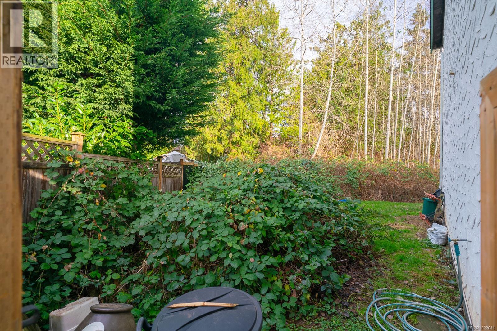 5858/5856 Annsobel Cir, Nanaimo, British Columbia  V9V 1E1 - Photo 32 - 1022641