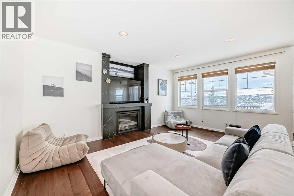 170 Panamount Road Nw, Calgary, Alberta  T3K 0H8 - Photo 5 - A2276586