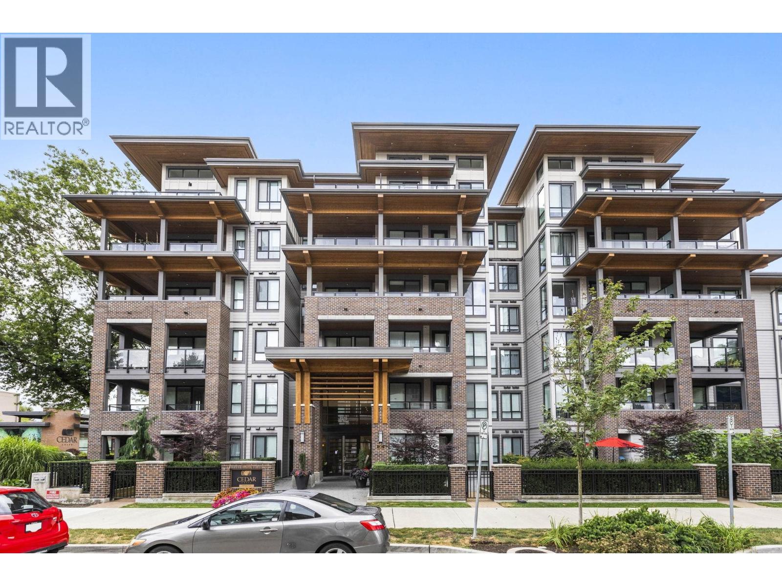 510 7579 16th Street, Burnaby, British Columbia  V3N 0H7 - Photo 3 - R3076712