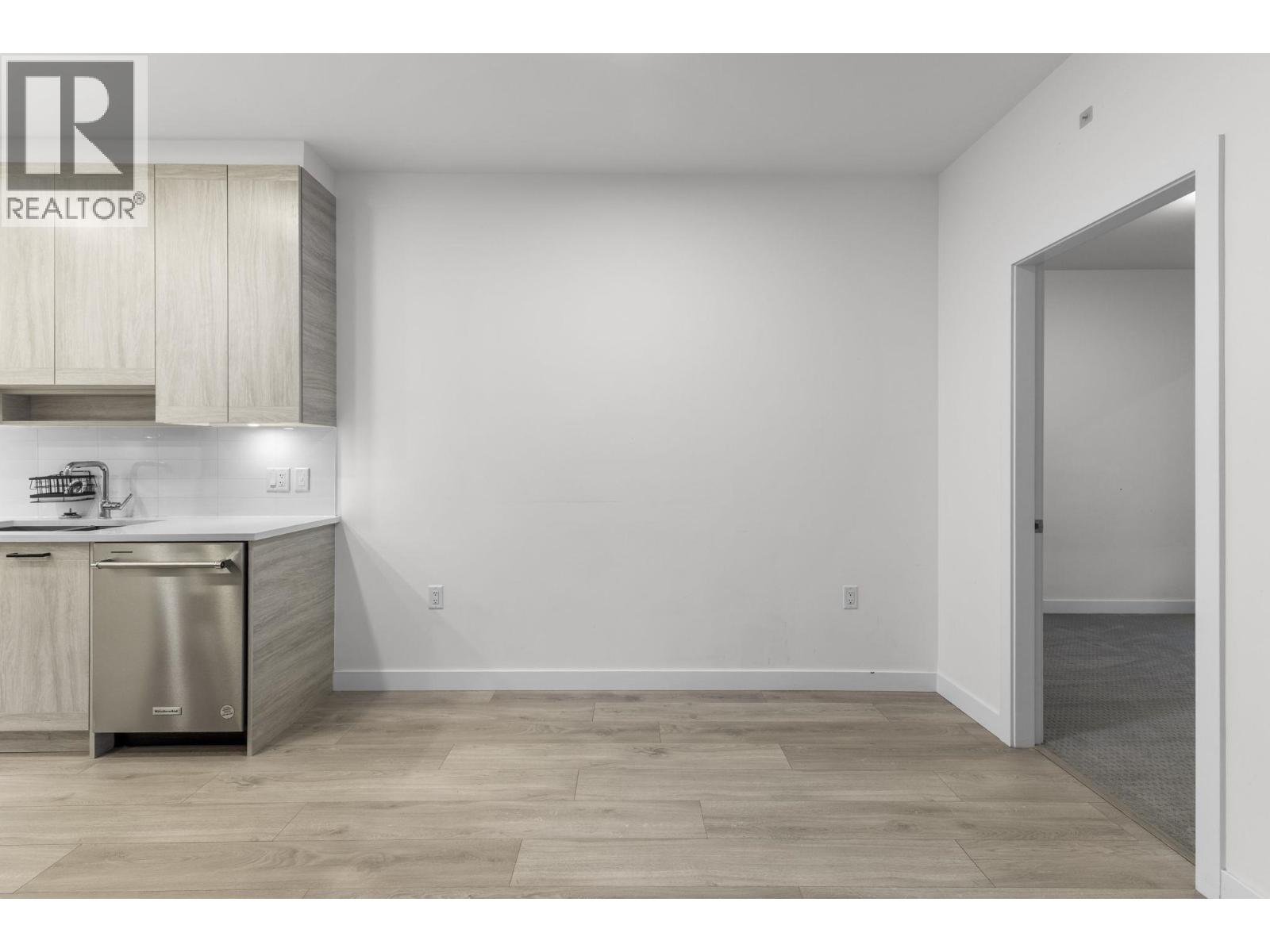 510 7579 16th Street, Burnaby, British Columbia  V3N 0H7 - Photo 8 - R3076712