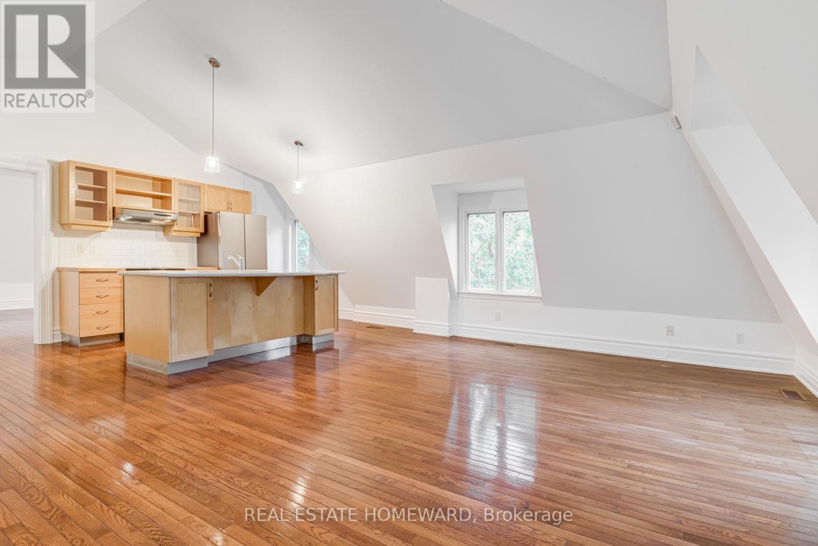 12 A Admiral Road, Toronto, Ontario  M5R 2L5 - Photo 11 - C12670210