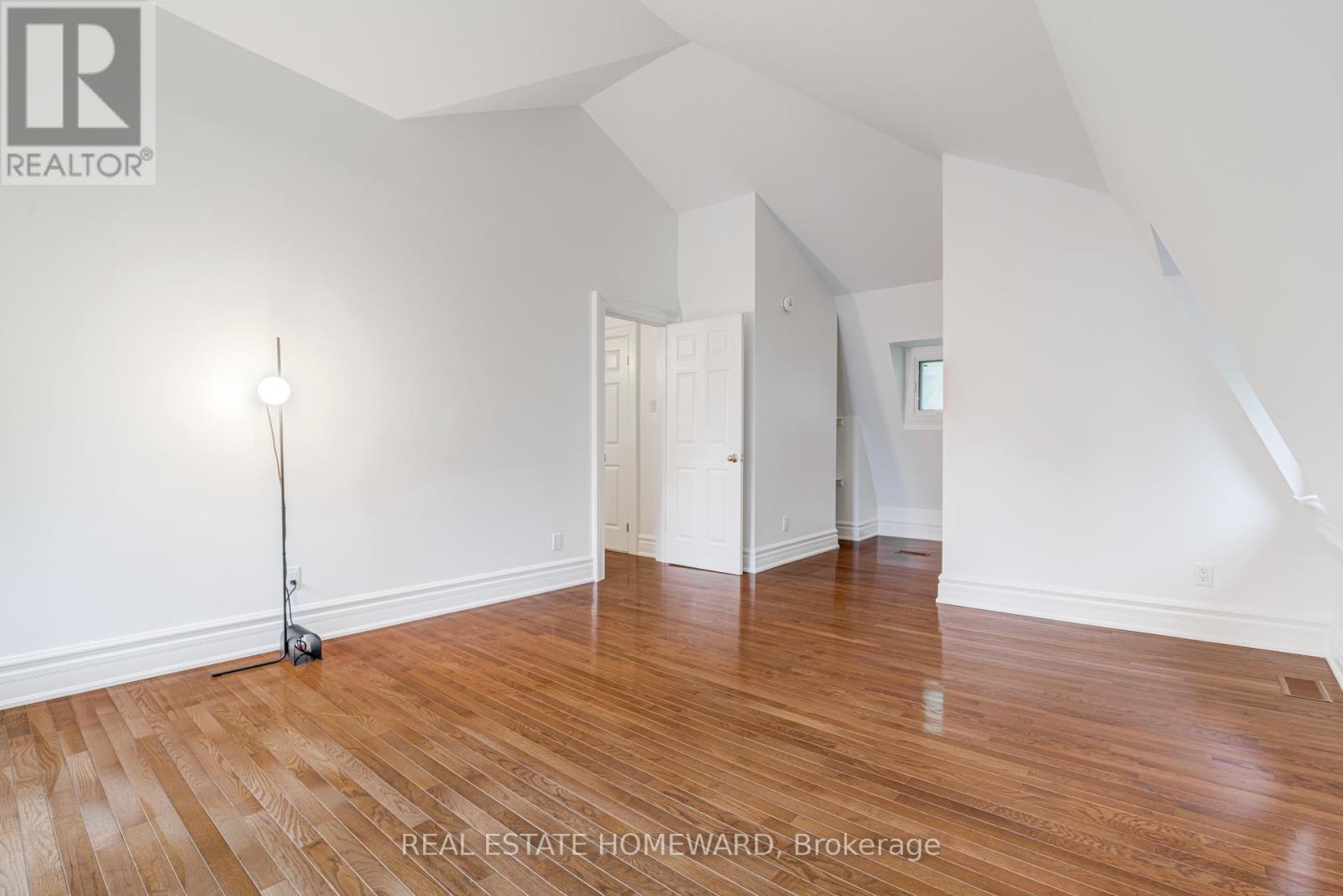 12 A Admiral Road, Toronto, Ontario  M5R 2L5 - Photo 16 - C12670210