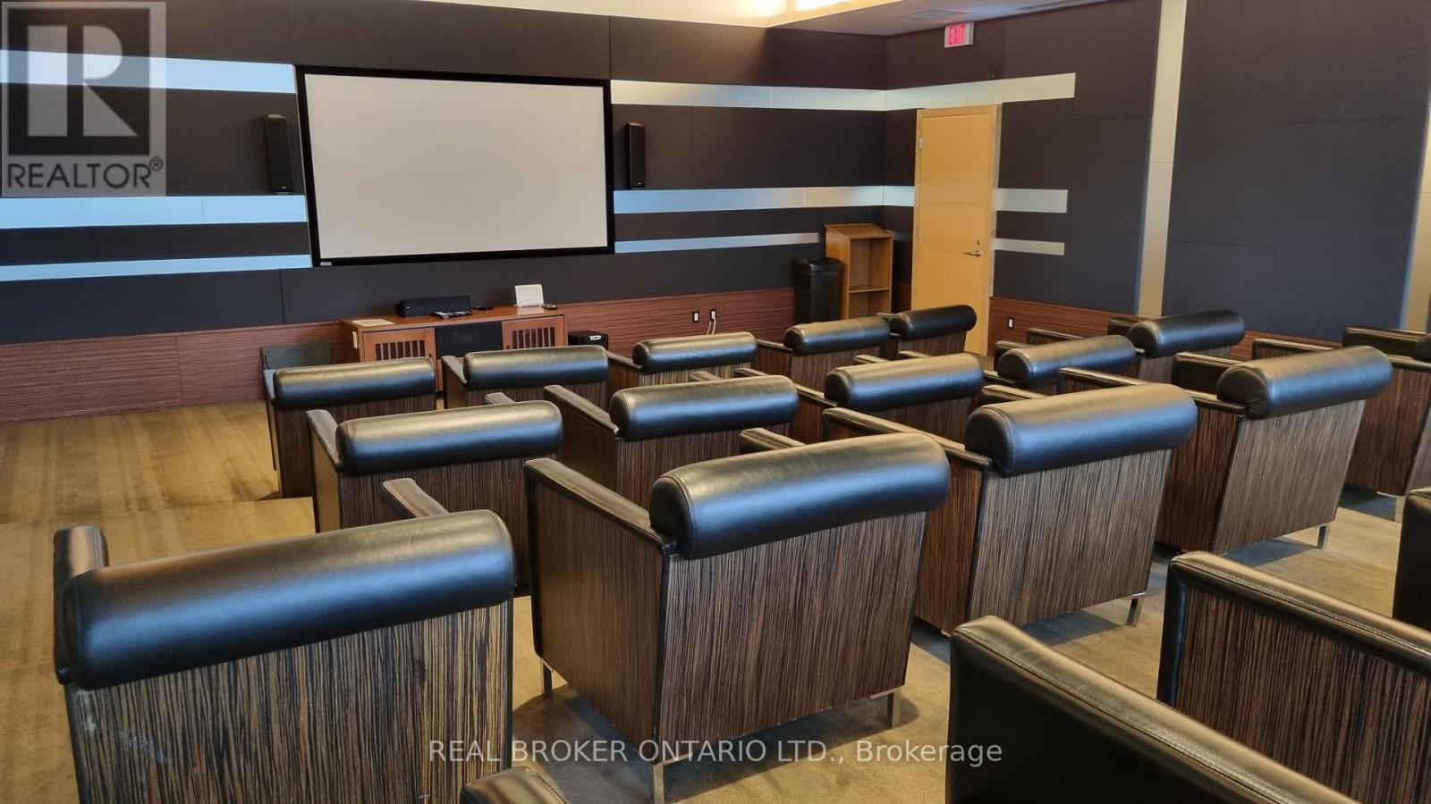 1704 - 55 Bremner Boulevard, Toronto, Ontario  M5J 0A6 - Photo 13 - C12670218