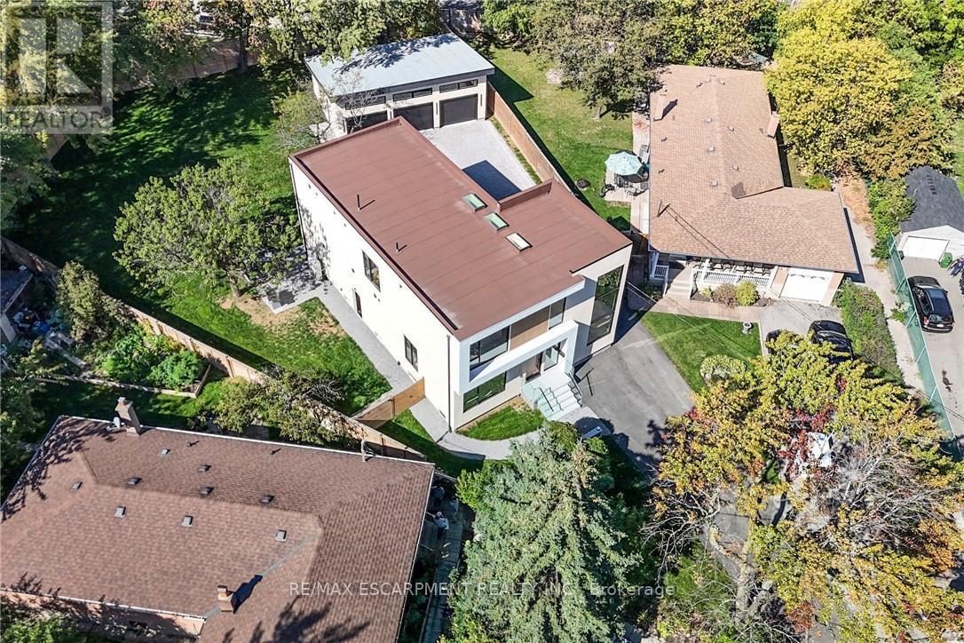 28 Dunsmore Gardens, Toronto, Ontario  M3H 3M2 - Photo 49 - C12670238