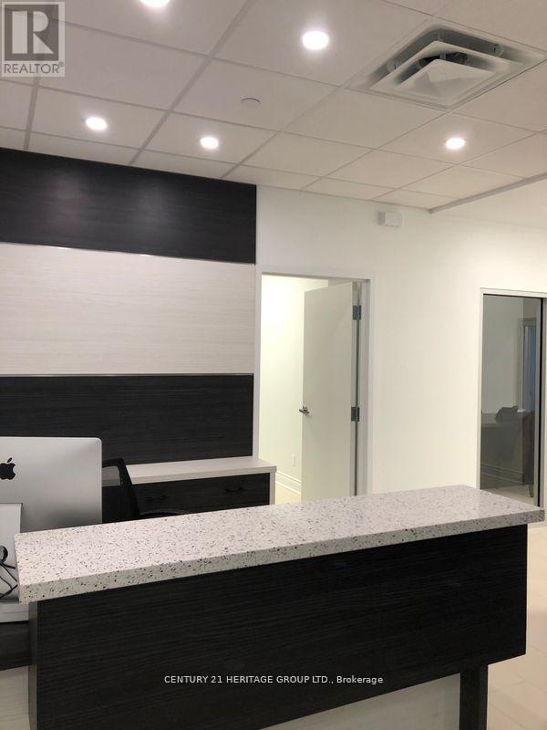 208 - 2875 14th Avenue, Markham, Ontario  L3R 0H9 - Photo 4 - N12670196