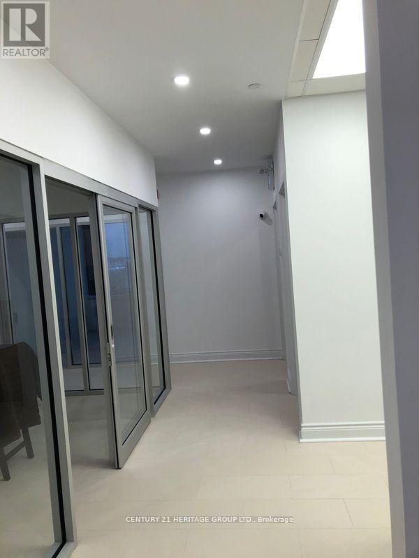 208 - 2875 14th Avenue, Markham, Ontario  L3R 0H9 - Photo 6 - N12670196