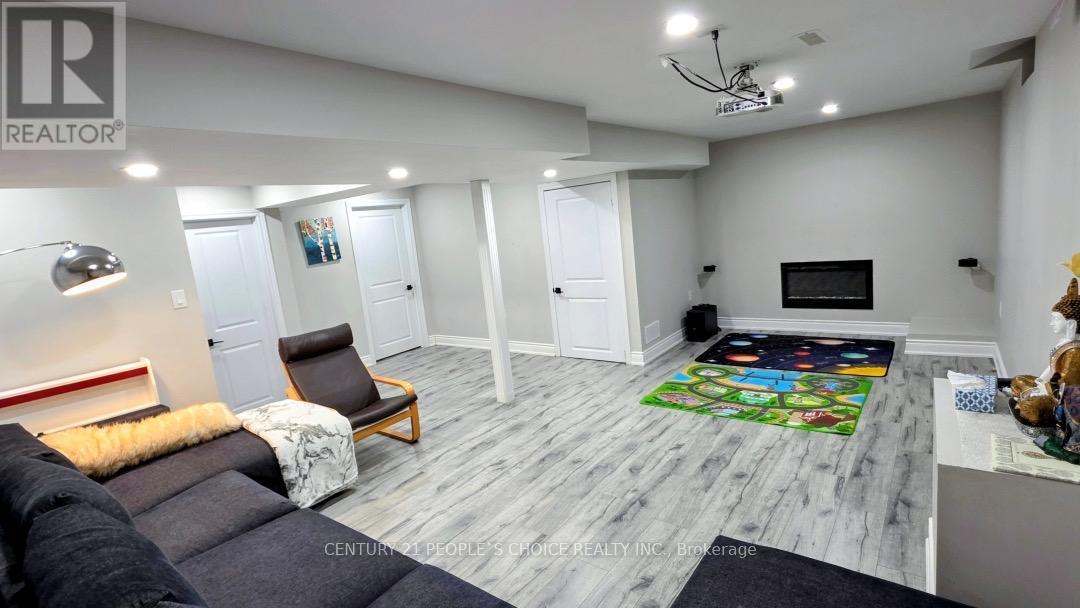 500 Sixteen Mile Drive, Oakville, Ontario  L6M 0R2 - Photo 15 - W12663404