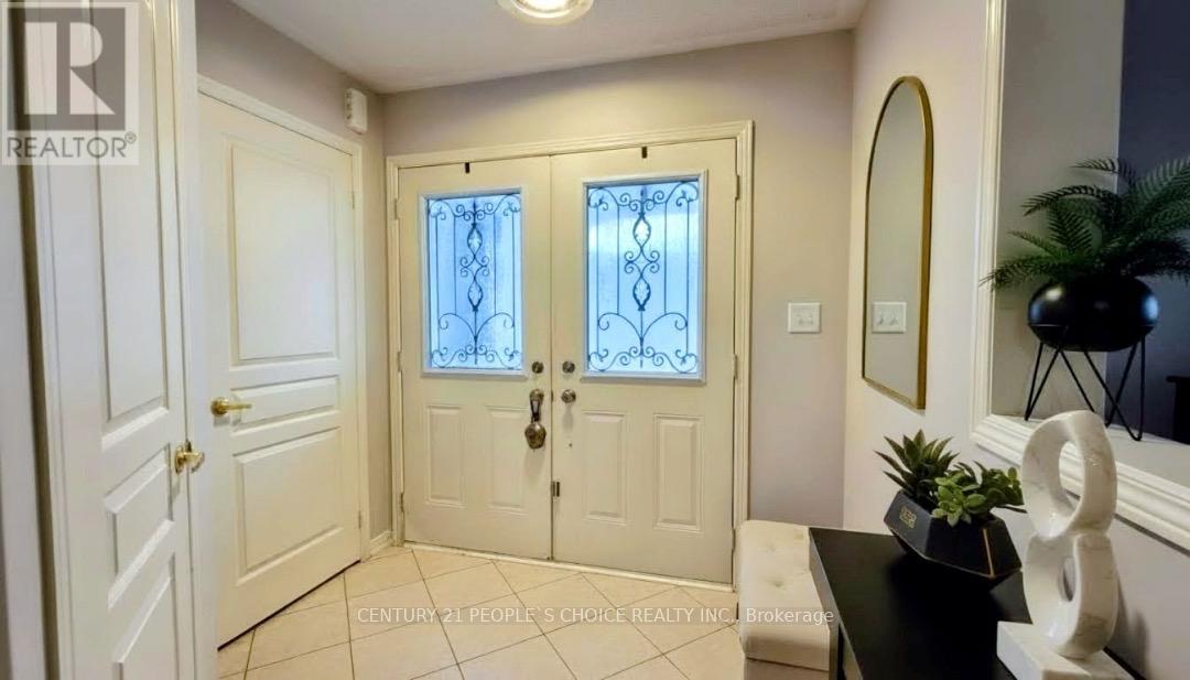 500 Sixteen Mile Drive, Oakville, Ontario  L6M 0R2 - Photo 1 - W12663404