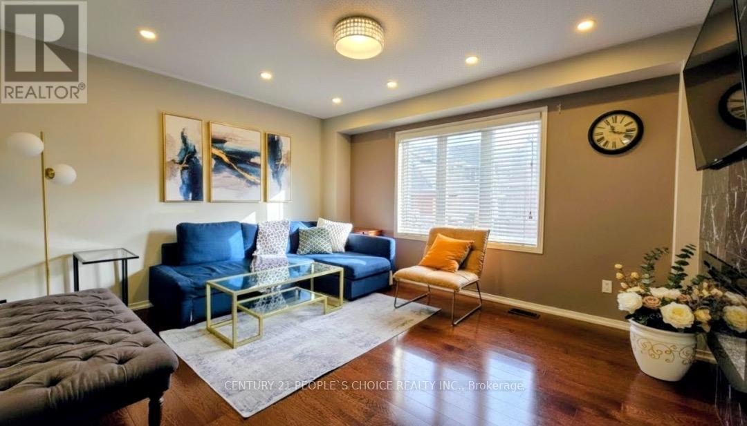 500 Sixteen Mile Drive, Oakville, Ontario  L6M 0R2 - Photo 3 - W12663404