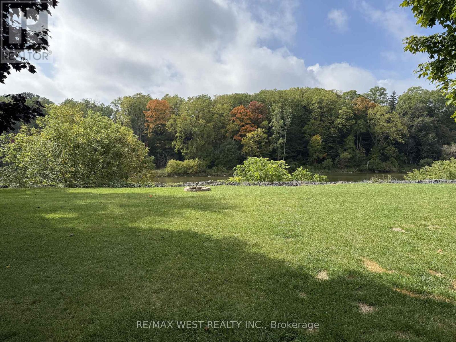 58 Willow Street, Brant, Ontario  N3L 2K6 - Photo 3 - X12663652