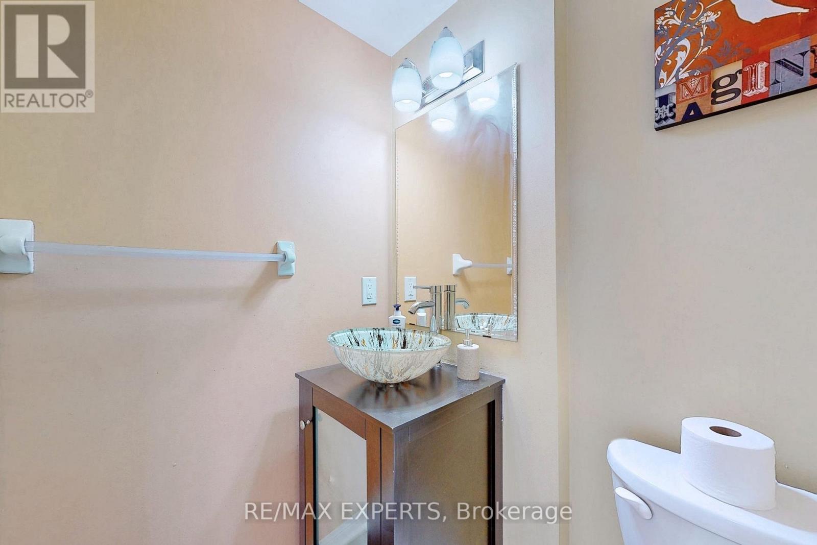 103 - 5980 Whitehorn Avenue, Mississauga, Ontario  L5V 2Y3 - Photo 13 - W12670244