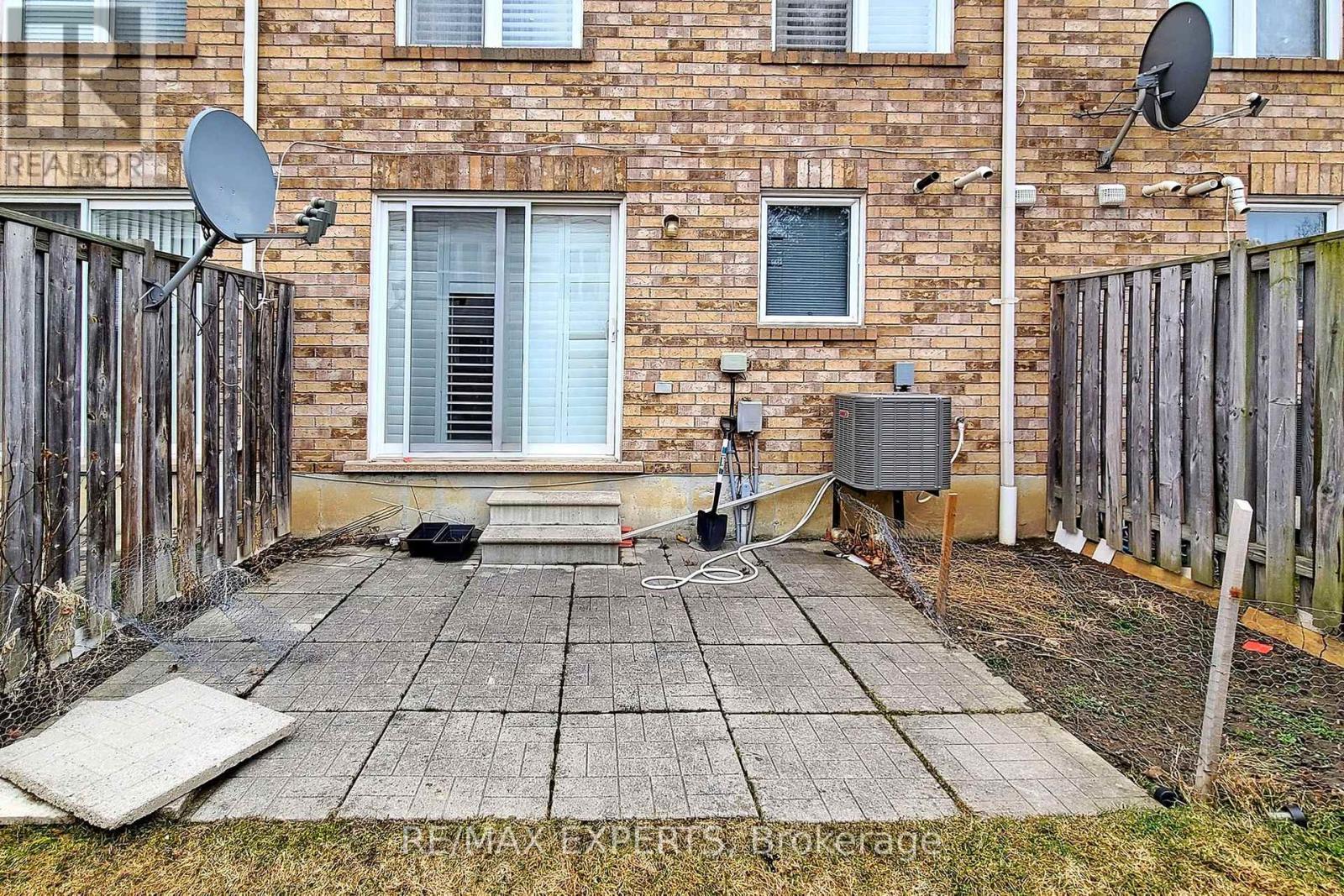 103 - 5980 Whitehorn Avenue, Mississauga, Ontario  L5V 2Y3 - Photo 34 - W12670244