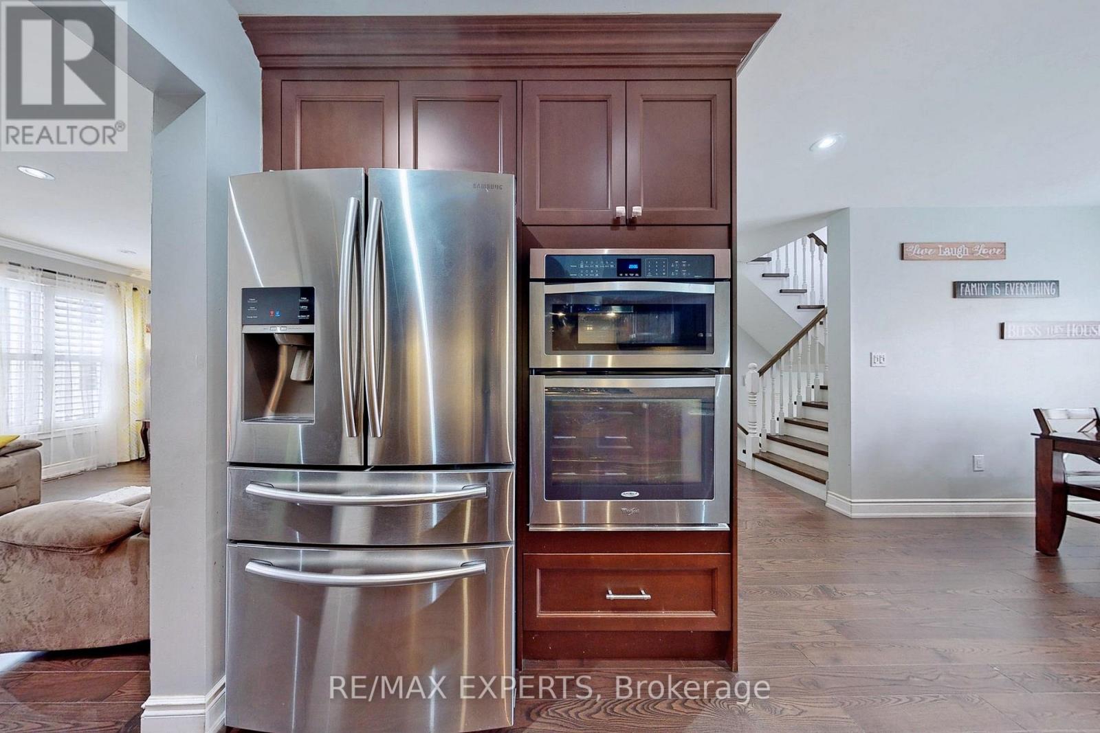 103 - 5980 Whitehorn Avenue, Mississauga, Ontario  L5V 2Y3 - Photo 9 - W12670244