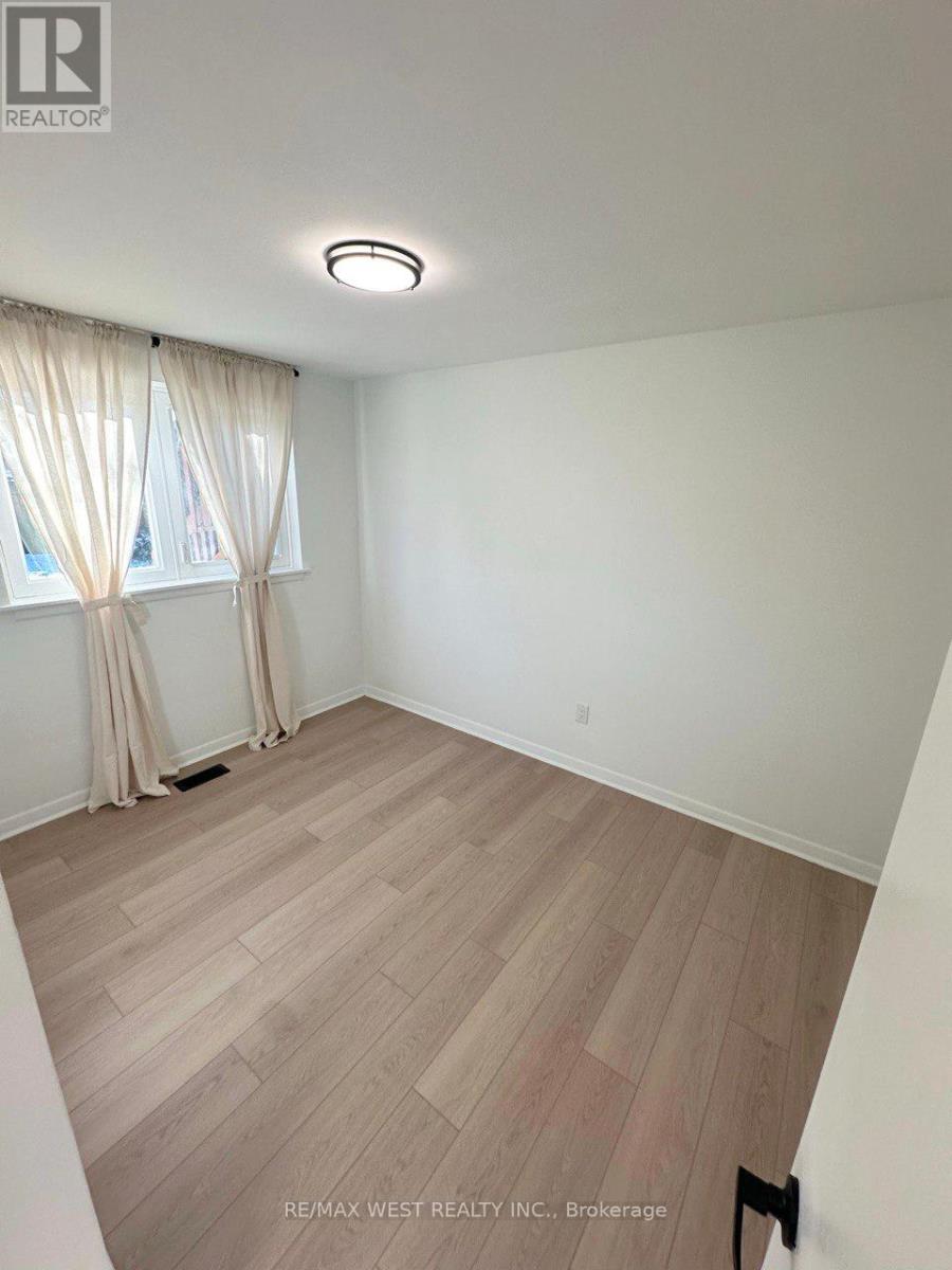 177 Patricia Avenue, Toronto, Ontario  M2M 1J6 - Photo 24 - C12669058