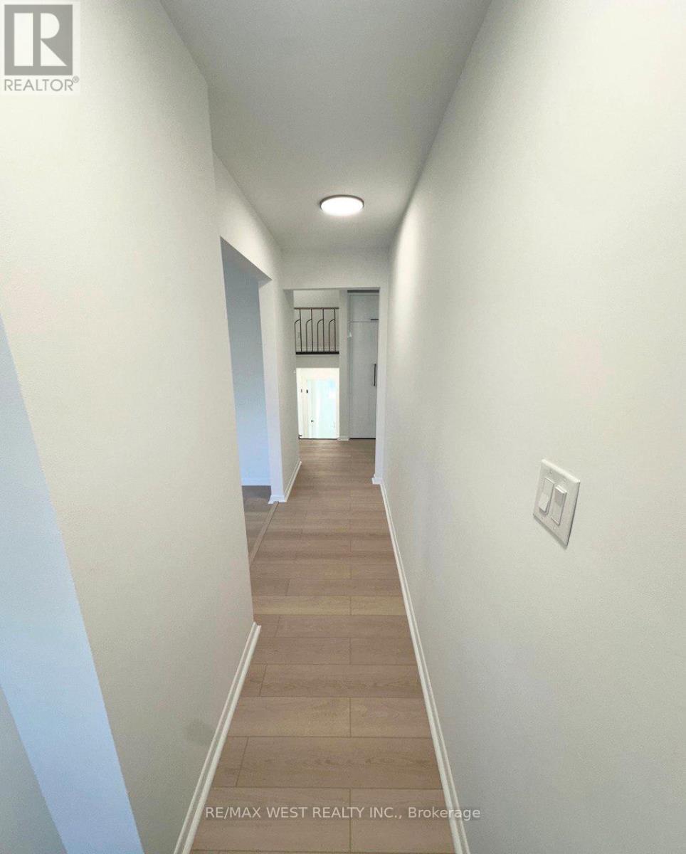 177 Patricia Avenue, Toronto, Ontario  M2M 1J6 - Photo 2 - C12669058