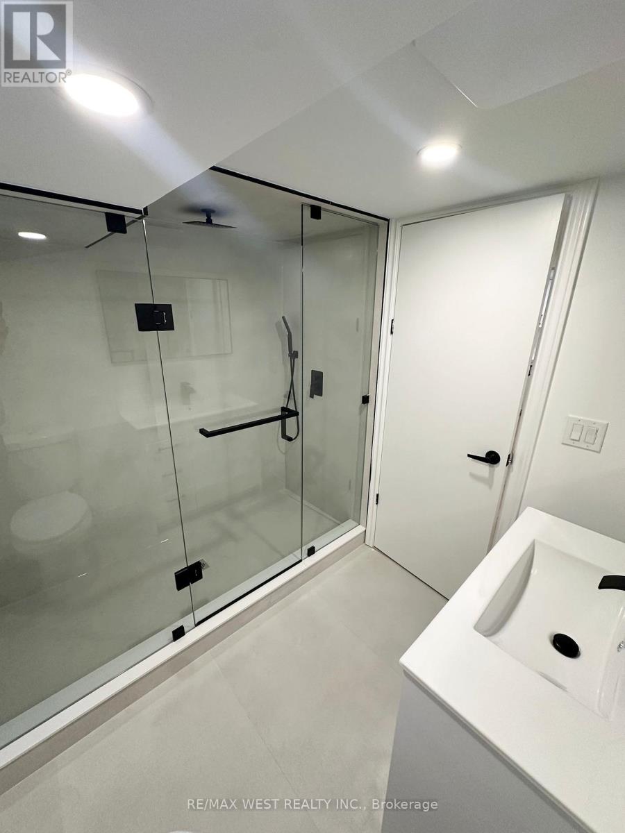 177 Patricia Avenue, Toronto, Ontario  M2M 1J6 - Photo 33 - C12669058