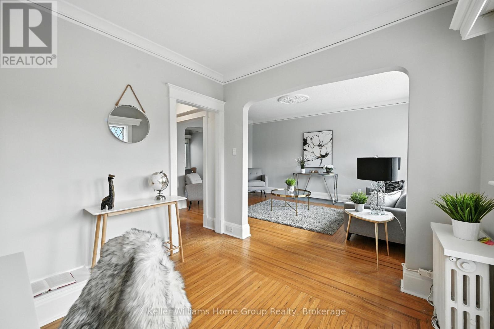 1047 Main Street E, Hamilton, Ontario  L8M 1N5 - Photo 22 - X12670316