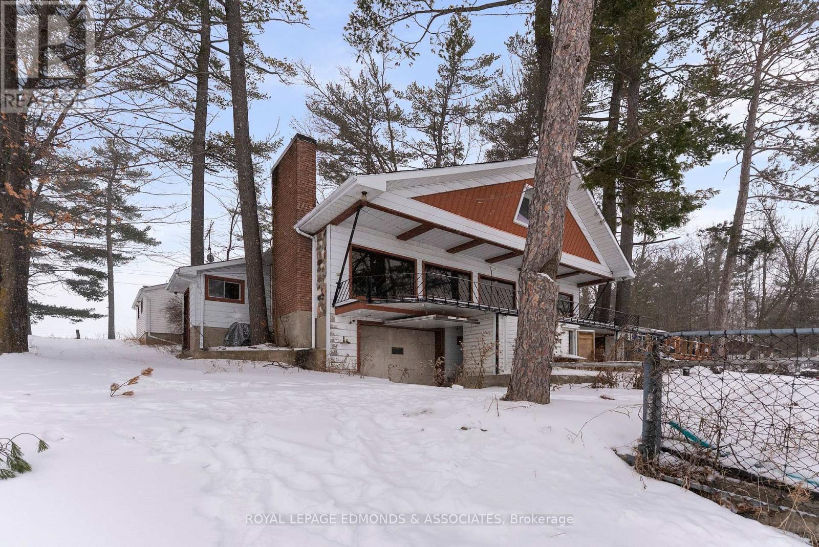 87 Cobble Stone Lane, Whitewater Region, Ontario  K0J 1K0 - Photo 3 - X12670296