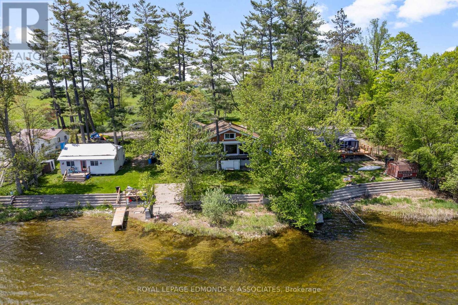 87 Cobble Stone Lane, Whitewater Region, Ontario  K0J 1K0 - Photo 4 - X12670296