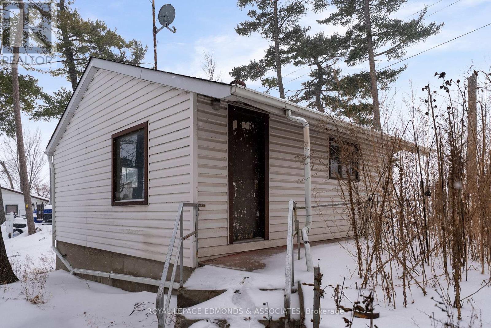 87 Cobble Stone Lane, Whitewater Region, Ontario  K0J 1K0 - Photo 45 - X12670296